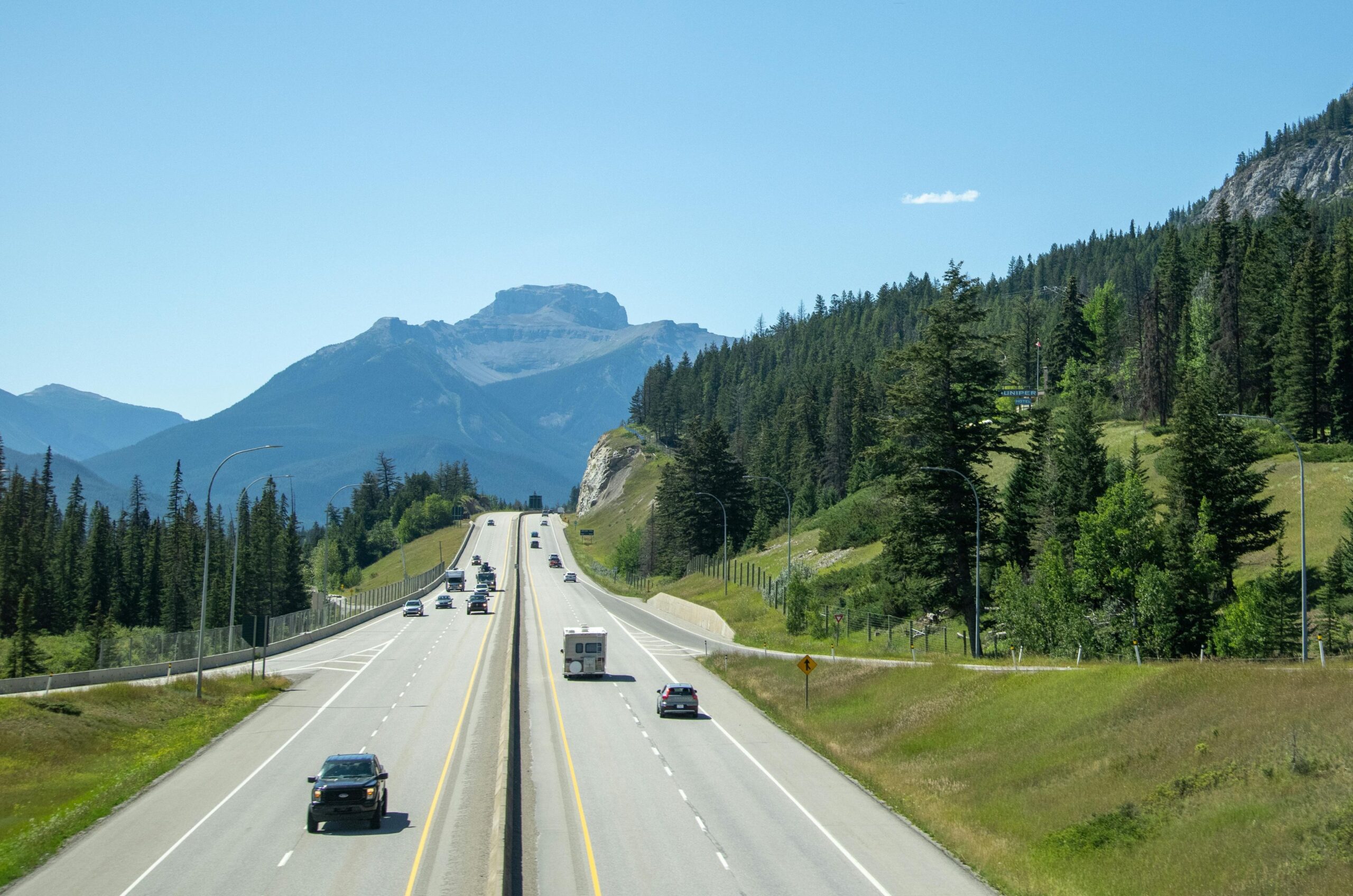 Canadian Rockies Road Trip Itinerary for First-Time Visitors